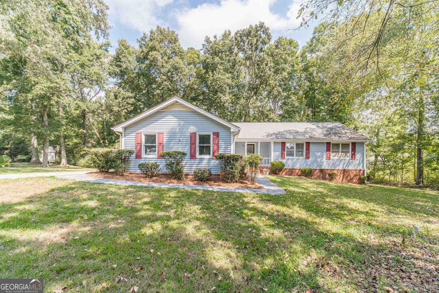 3102 Skyland Drive Snellville - main photo