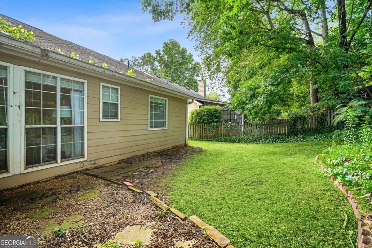 255 Paris Drive Lawrenceville - Photo 36