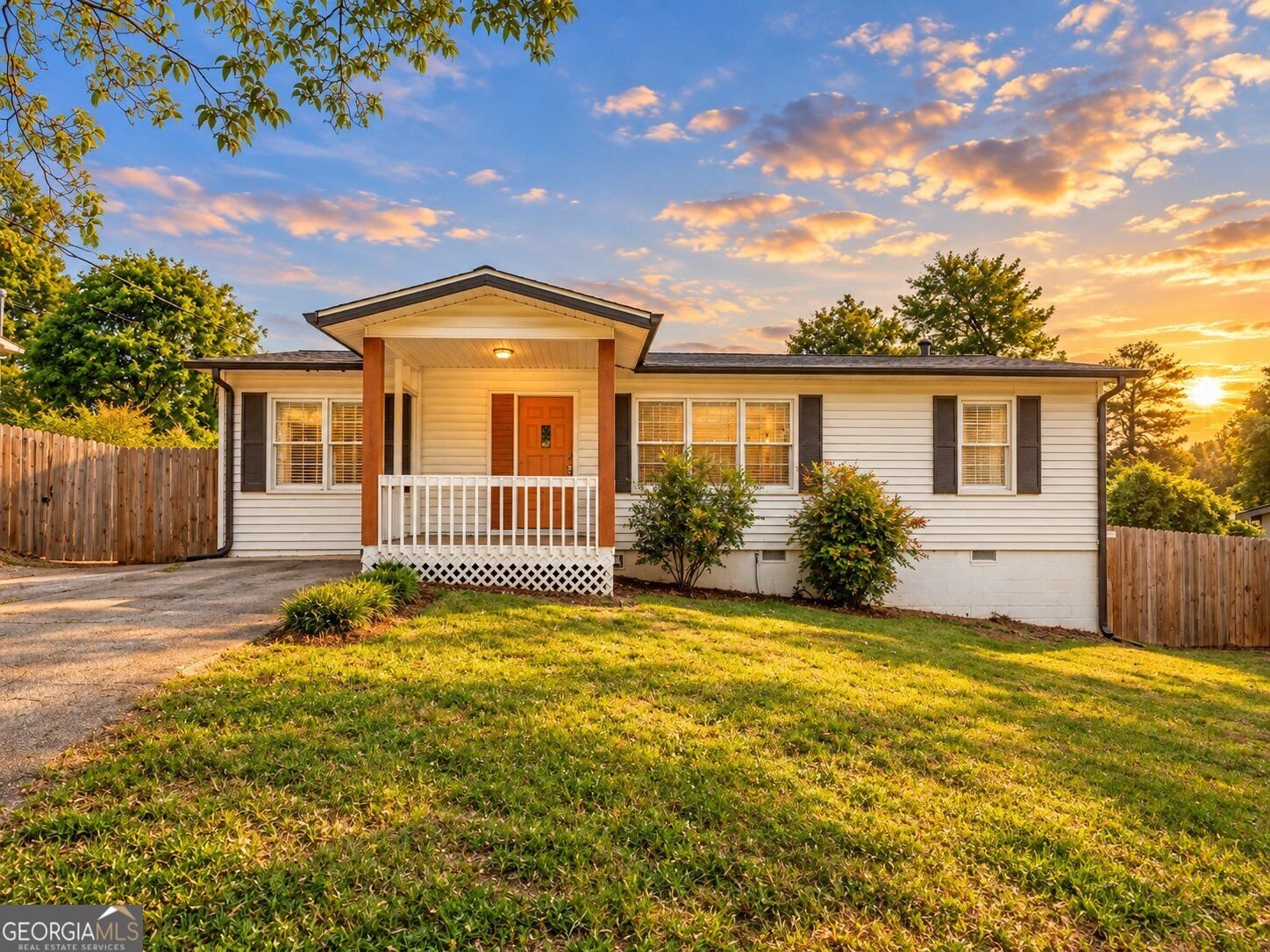 2363 Beverly Lane Marietta - main photo