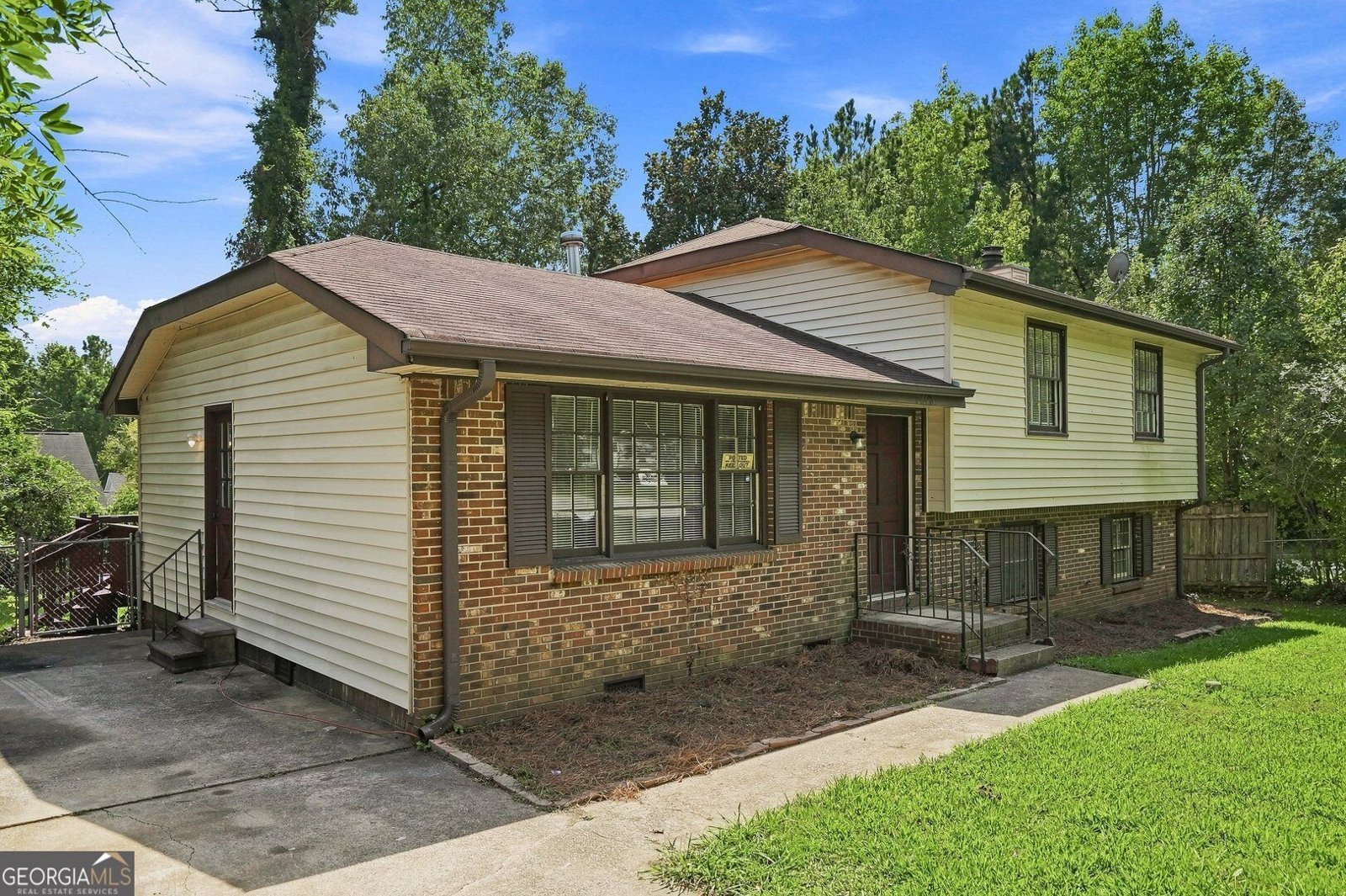 8423 Magnolia Drive Jonesboro - main photo