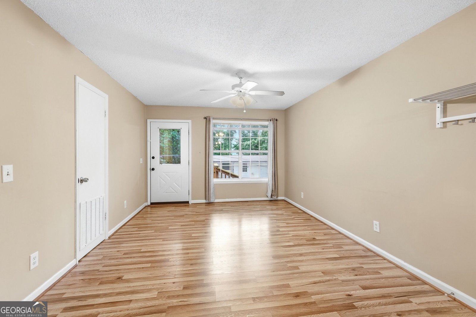330 Clayton Avenue Clayton - Photo 12