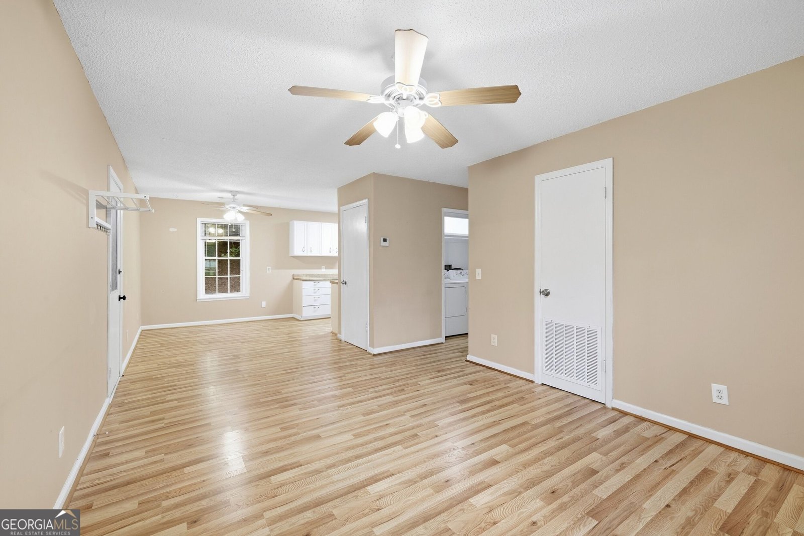 330 Clayton Avenue Clayton - Photo 13