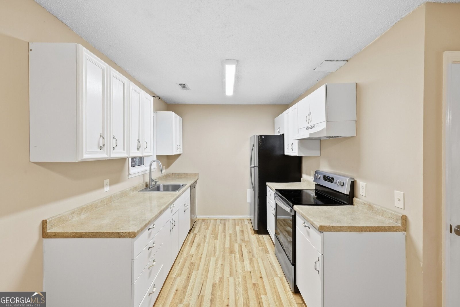 330 Clayton Avenue Clayton - Photo 17