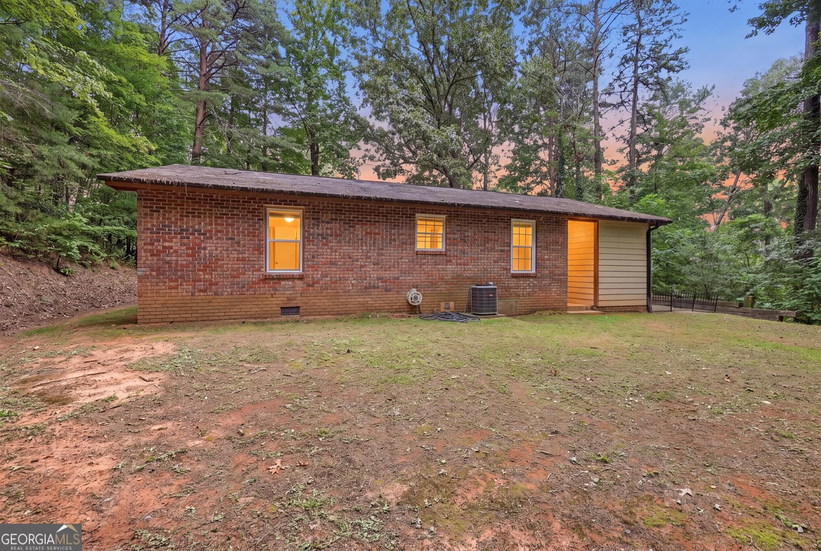 330 Clayton Avenue Clayton - Photo 39