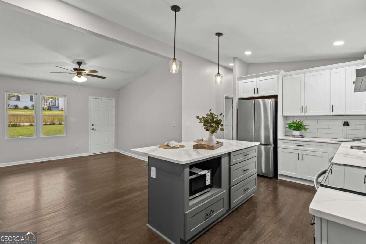2406 Woodland Drive Kennesaw - Photo 11