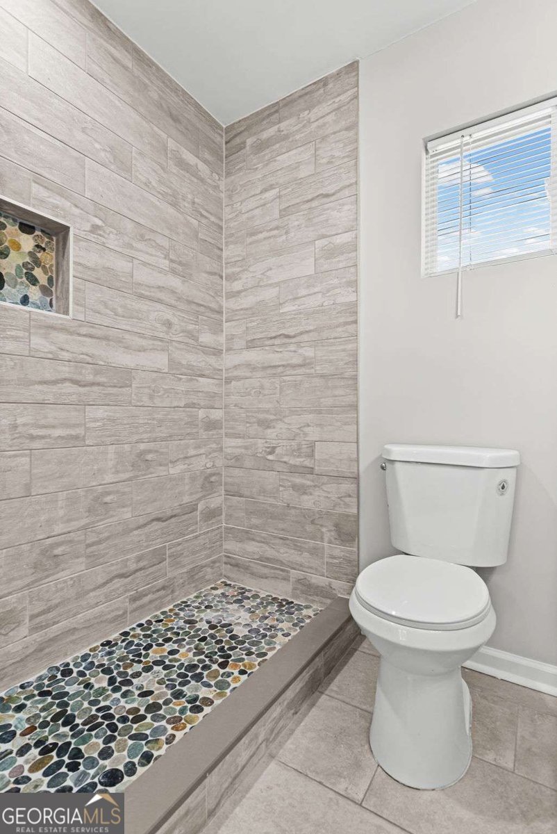 2406 Woodland Drive Kennesaw - Photo 19