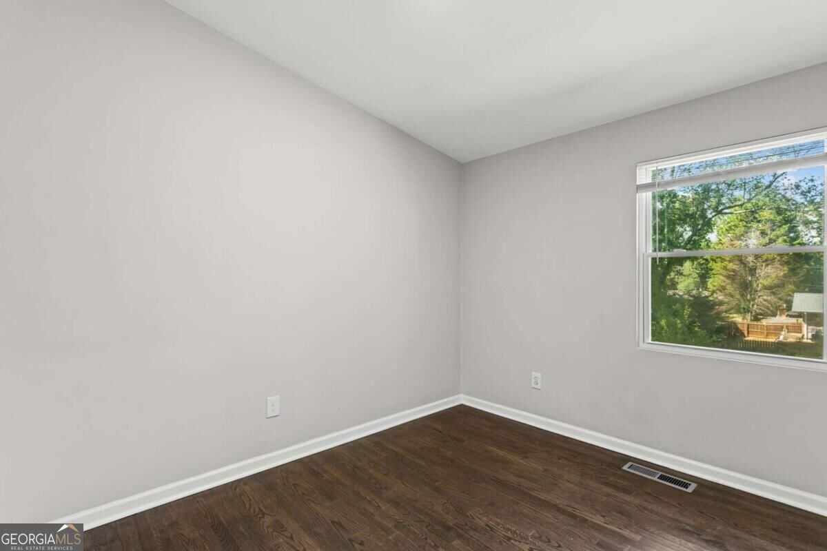 2406 Woodland Drive Kennesaw - Photo 22
