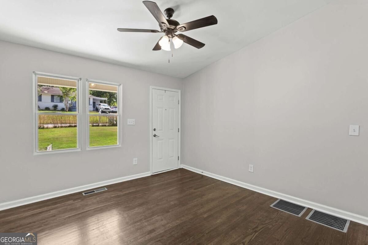 2406 Woodland Drive Kennesaw - Photo 8