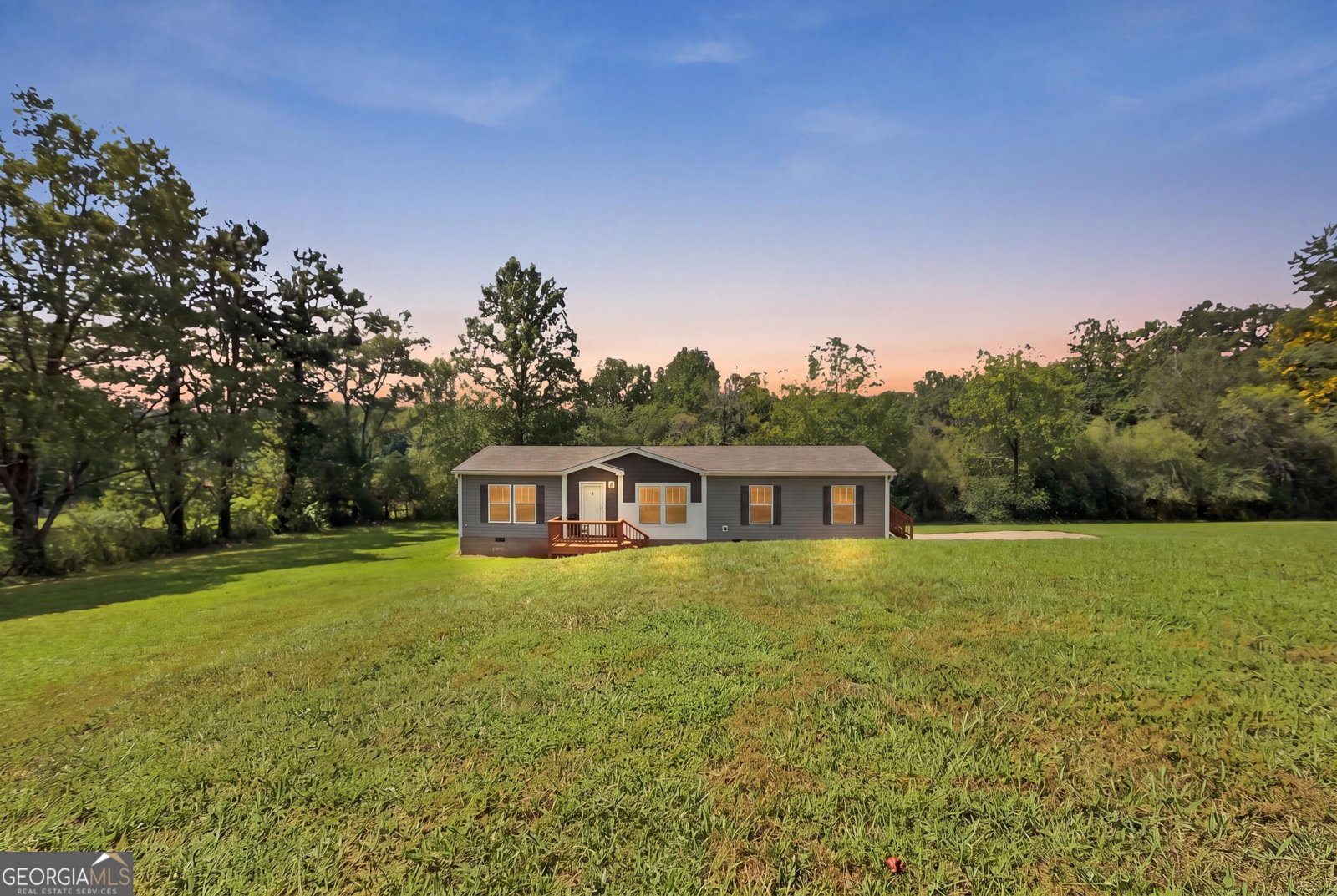 194 Montego Bay Trl Clarkesville - main photo