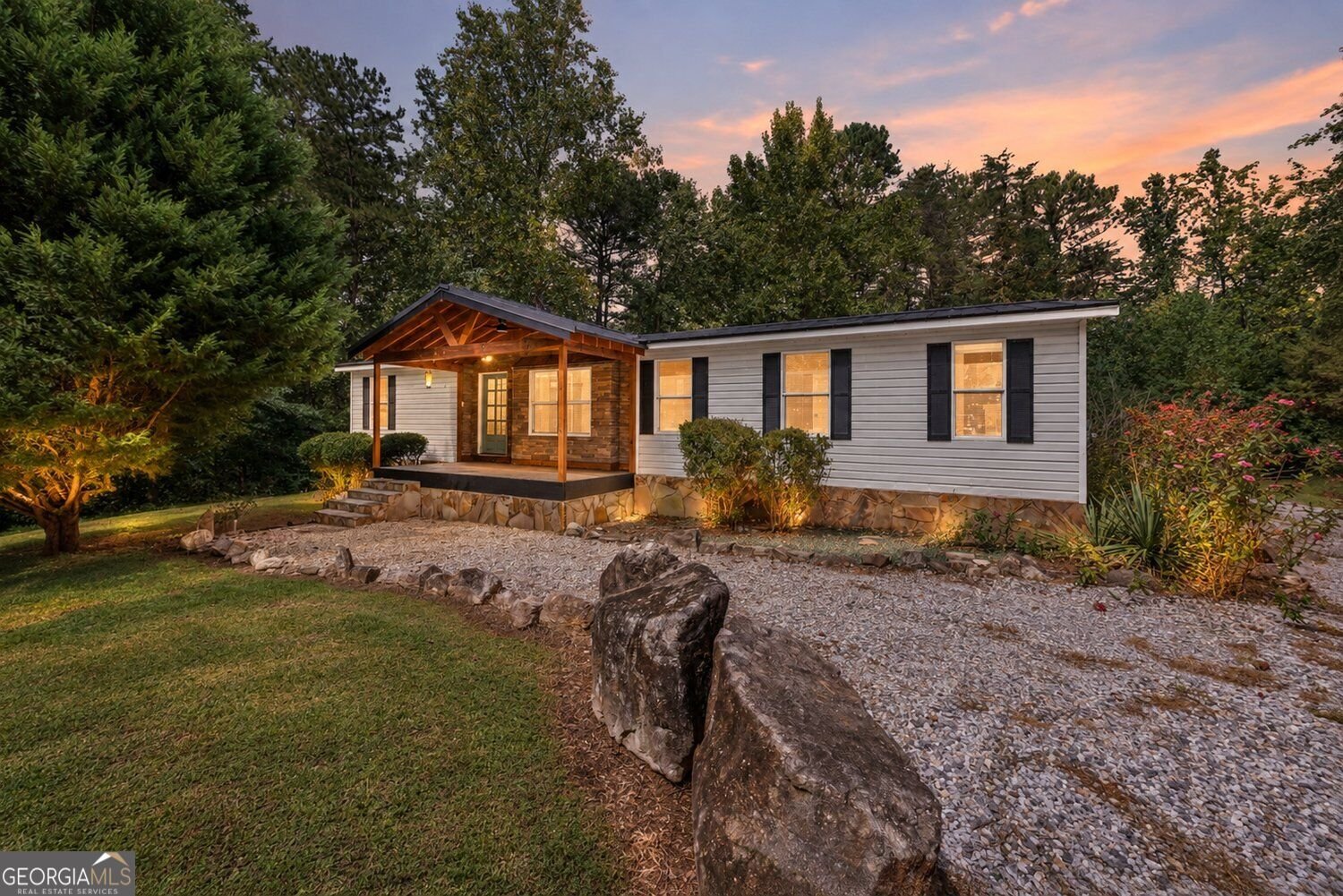 125 Bagwell Drive Dawsonville - main photo