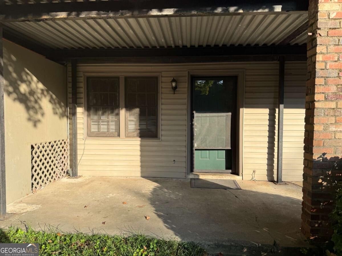 3087 Colonial Way Atlanta - main photo