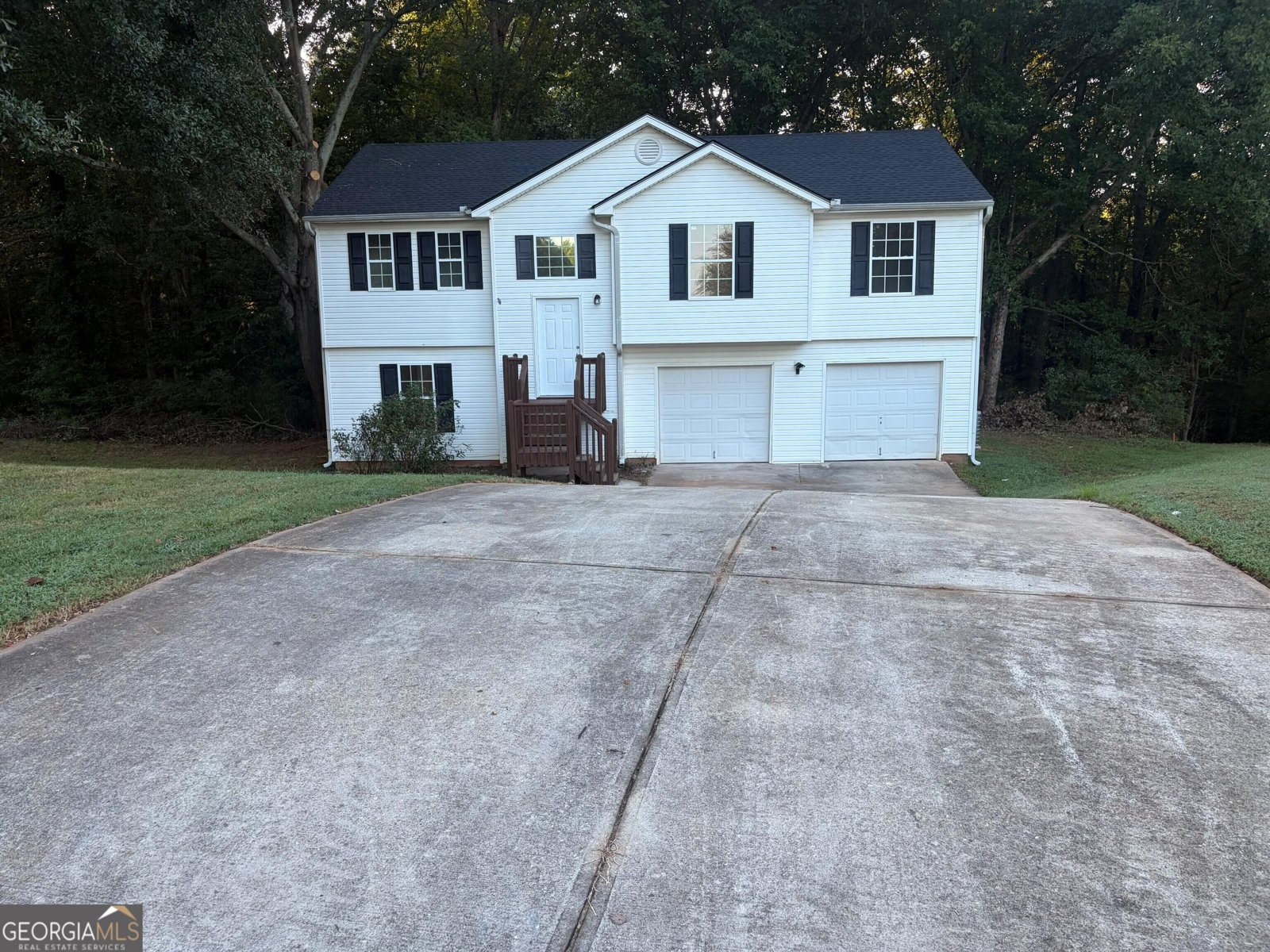637 Skyland Drive Winder - main photo