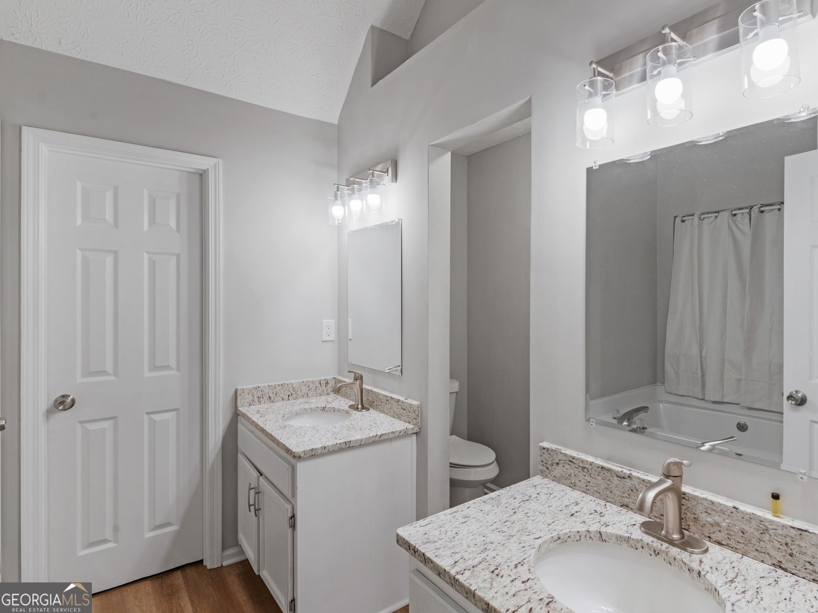 140 Oaklake Drive Covington - Photo 10