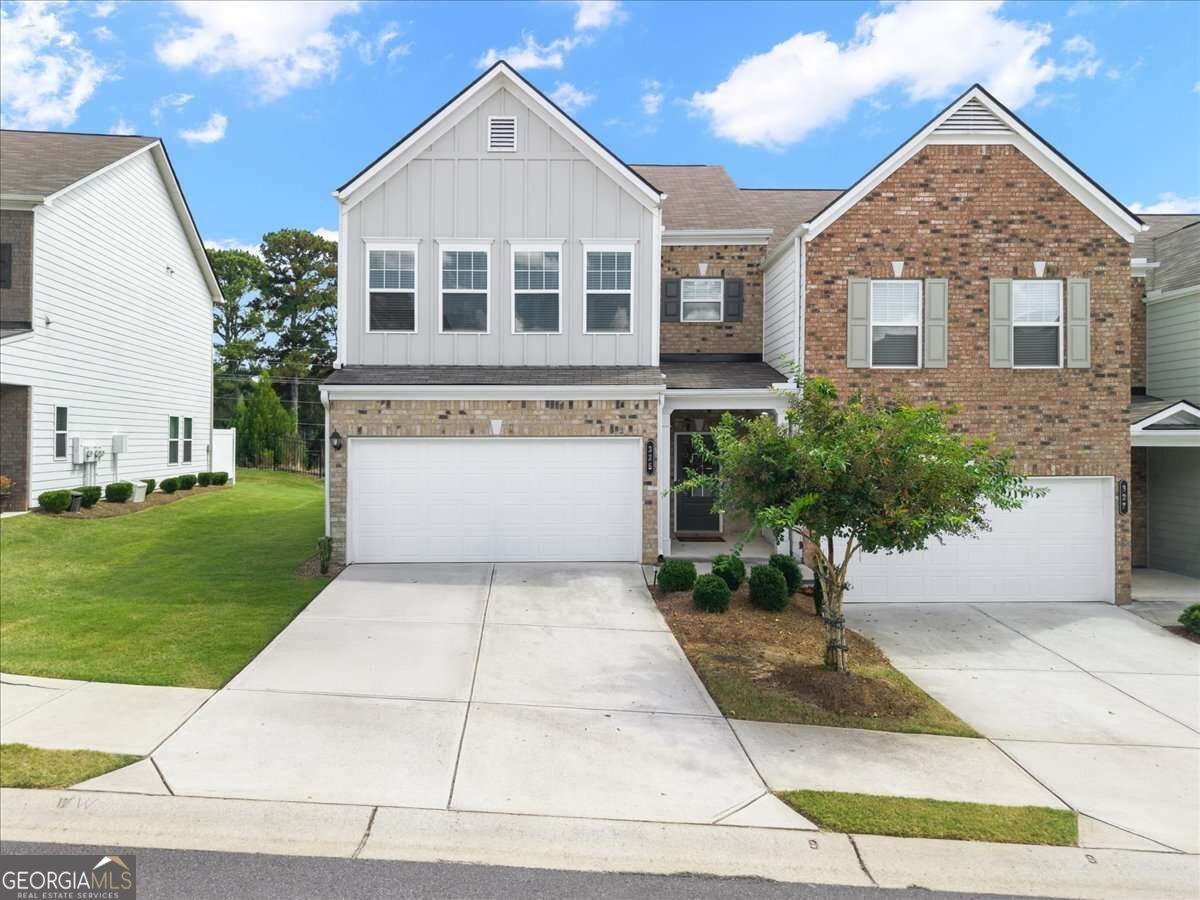 325 Braswell Court Woodstock - main photo