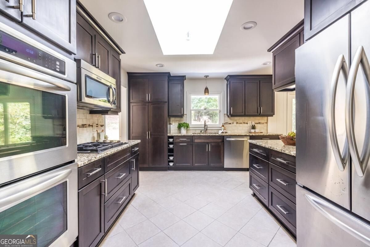 1590 Knob Hill Drive Atlanta - Photo 12