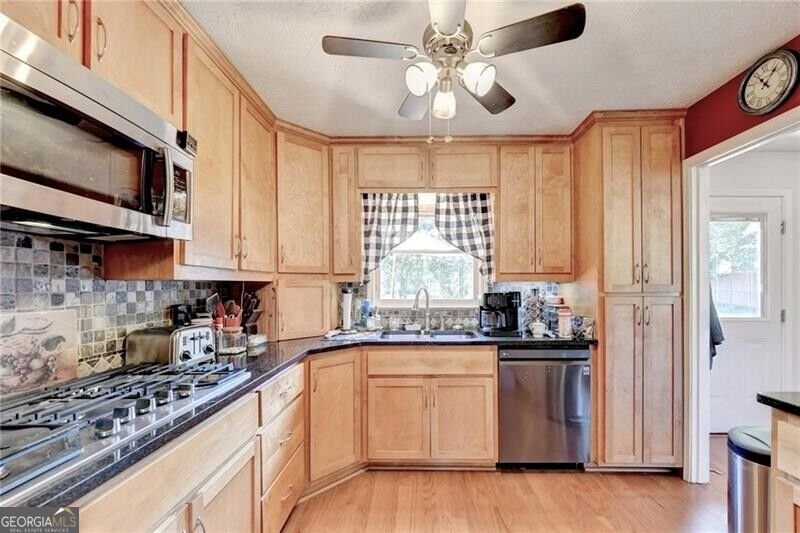 2926 Elizabeth Lane Snellville - Photo 7