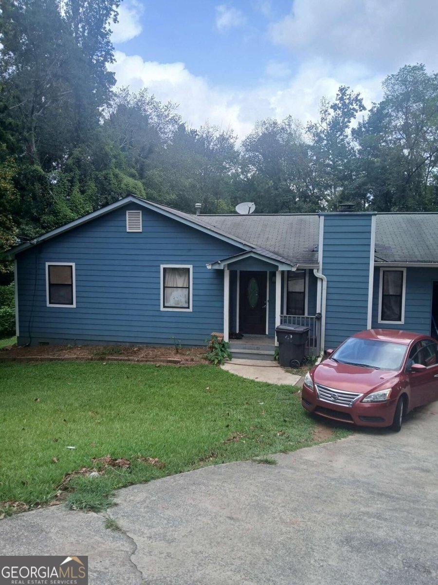 5261 Nathan Drive Lilburn - main photo