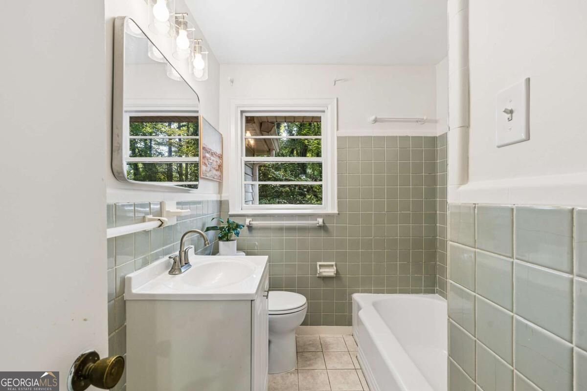 765 Iris Terrace Decatur - Photo 10