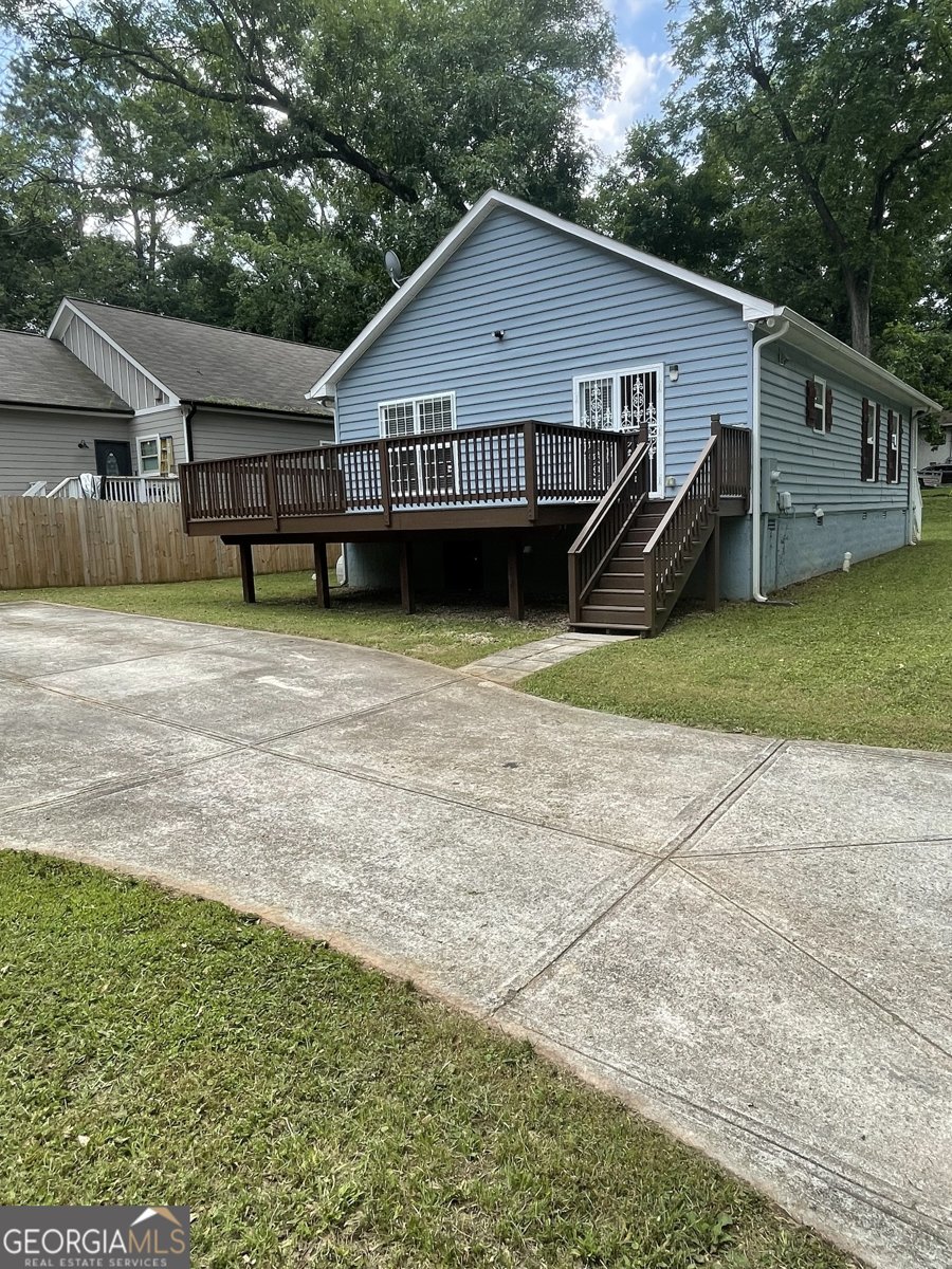 1833 Phillips Avenue East Point - Photo 32