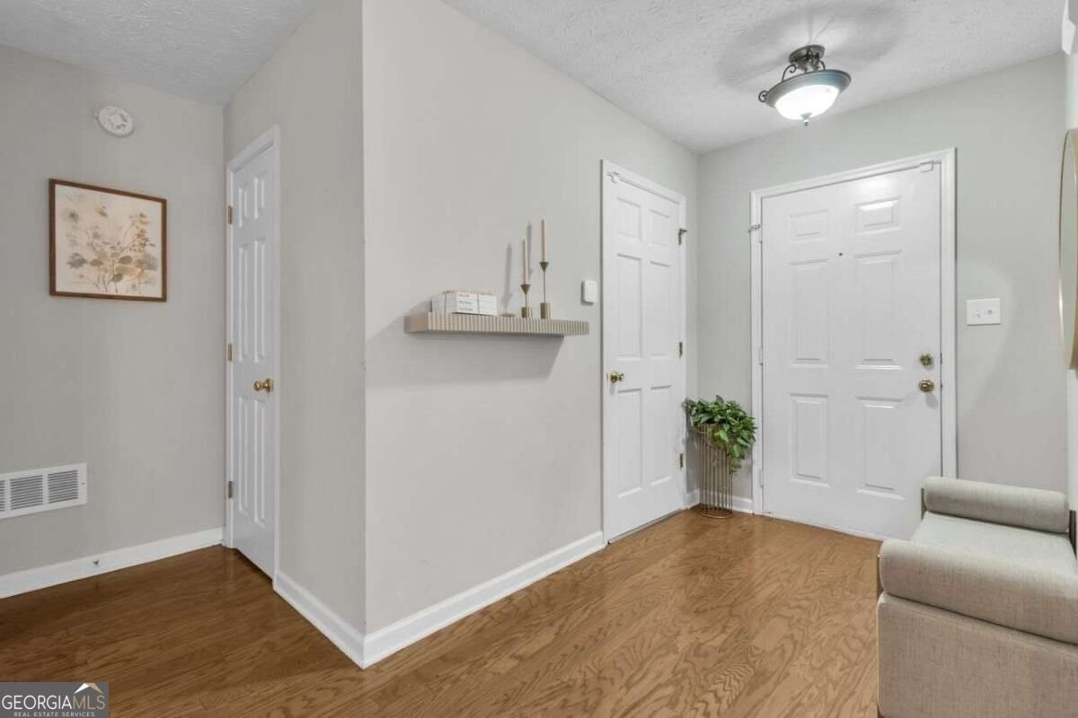 8910 Somerset Lane Alpharetta - Photo 18
