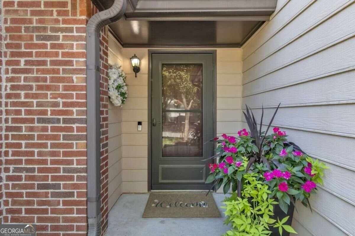 8910 Somerset Lane Alpharetta - Photo 6