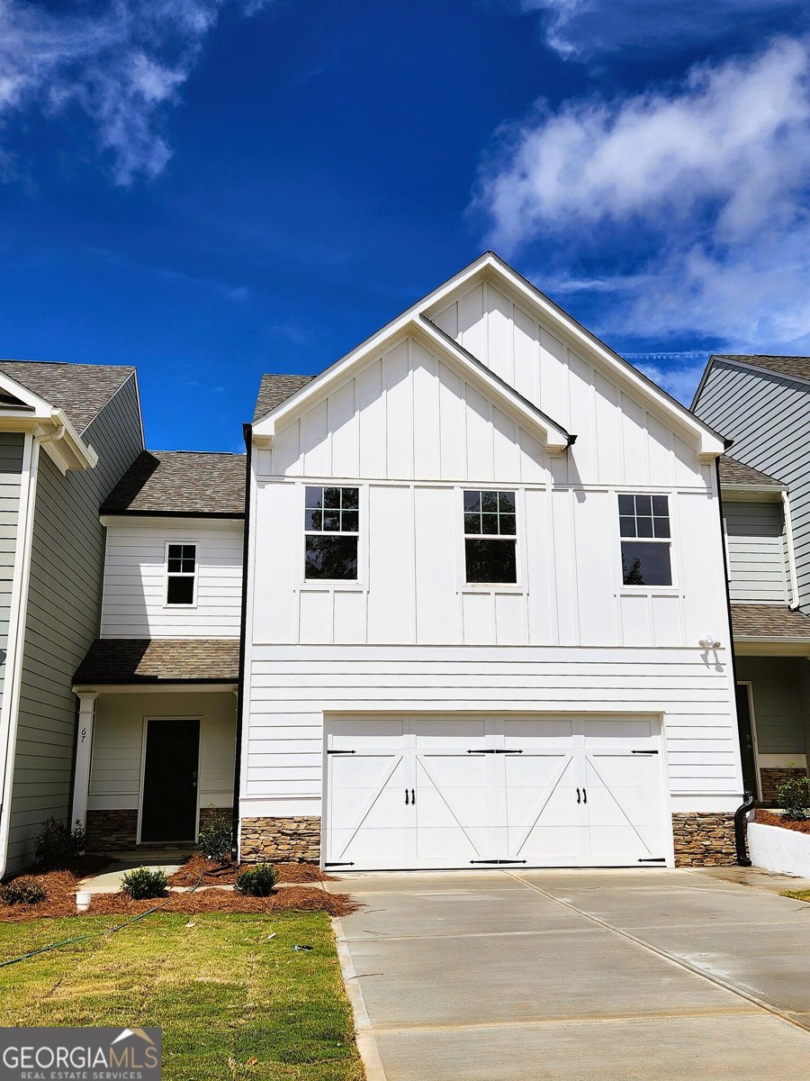 67 Umber Lane Newnan - main photo