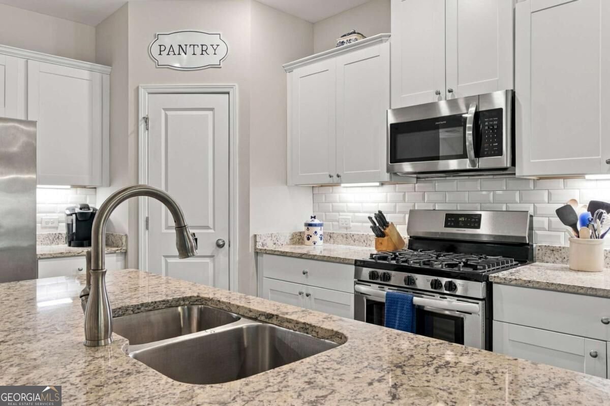 6388 Lanier Harbor Landing Buford - Photo 12