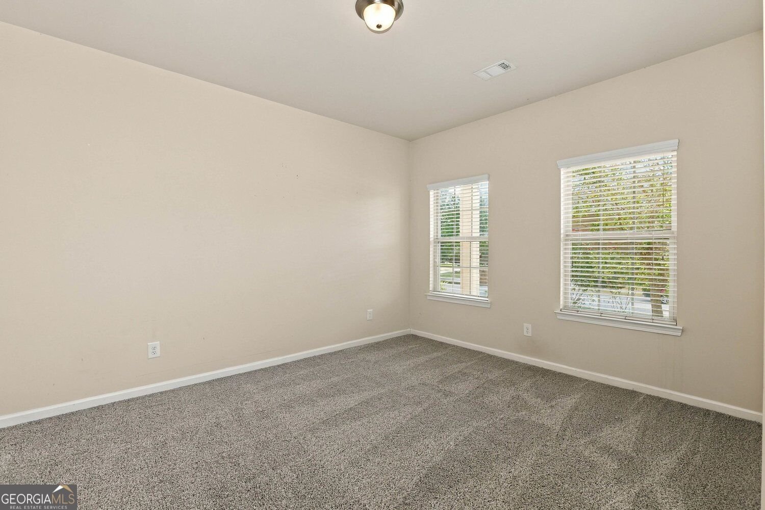 7505 Bowhead Court Fairburn - Photo 6