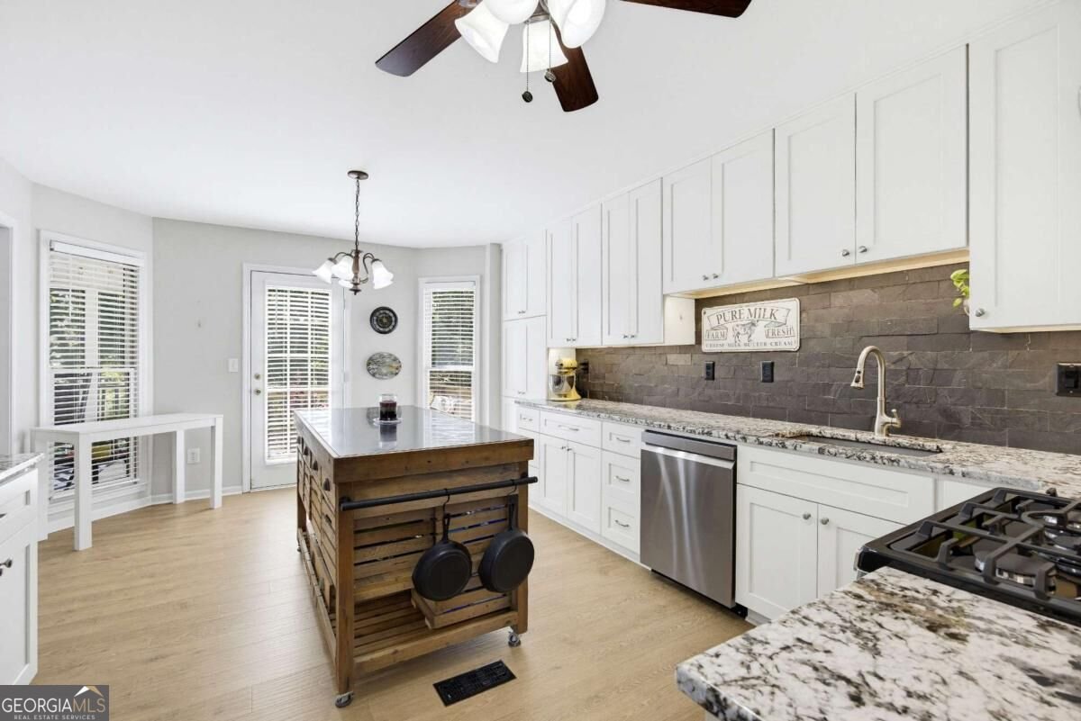 462 Whitby Drive Douglasville - Photo 10