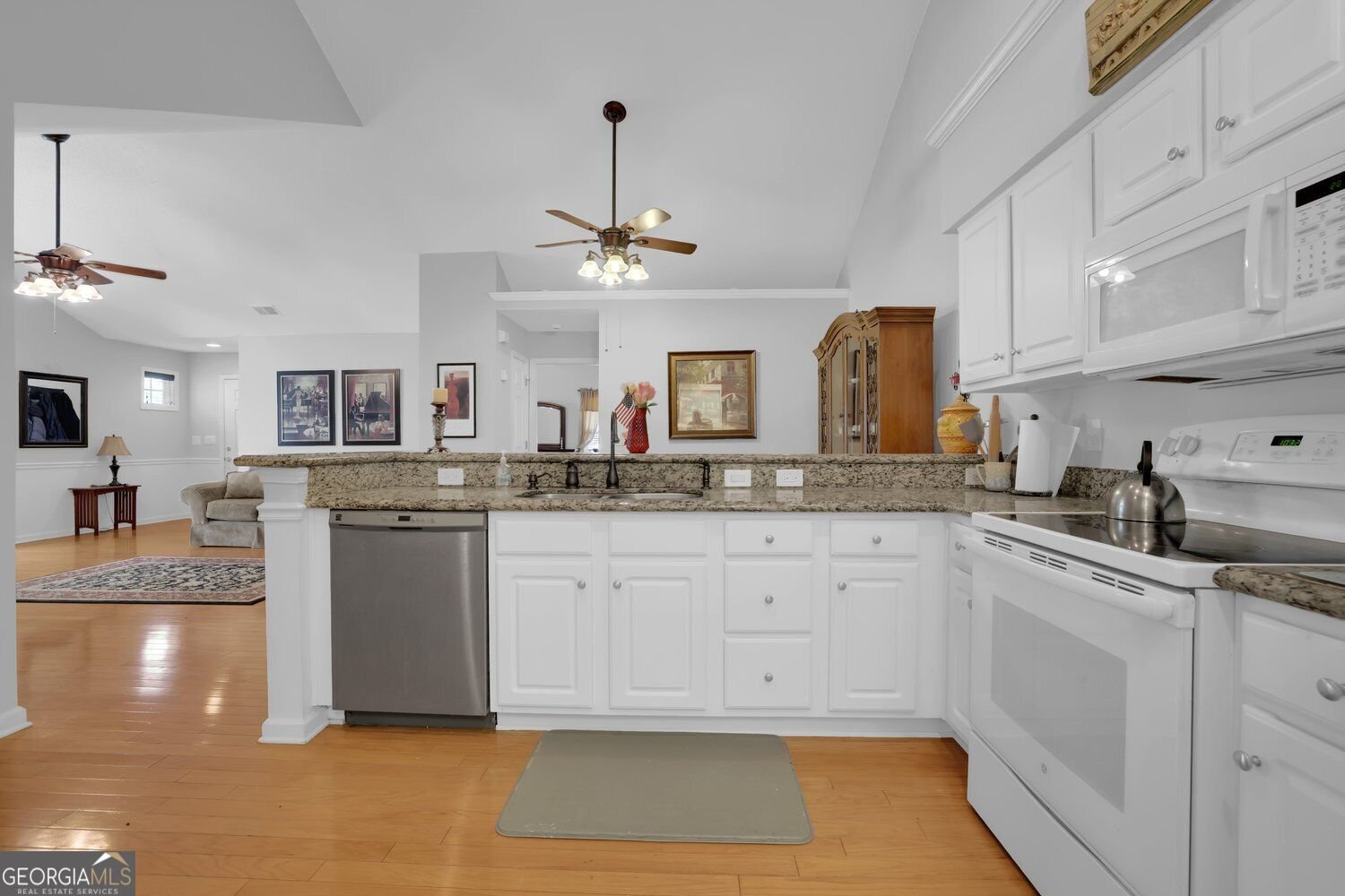 6112 Menlow Court Cumming - Photo 14