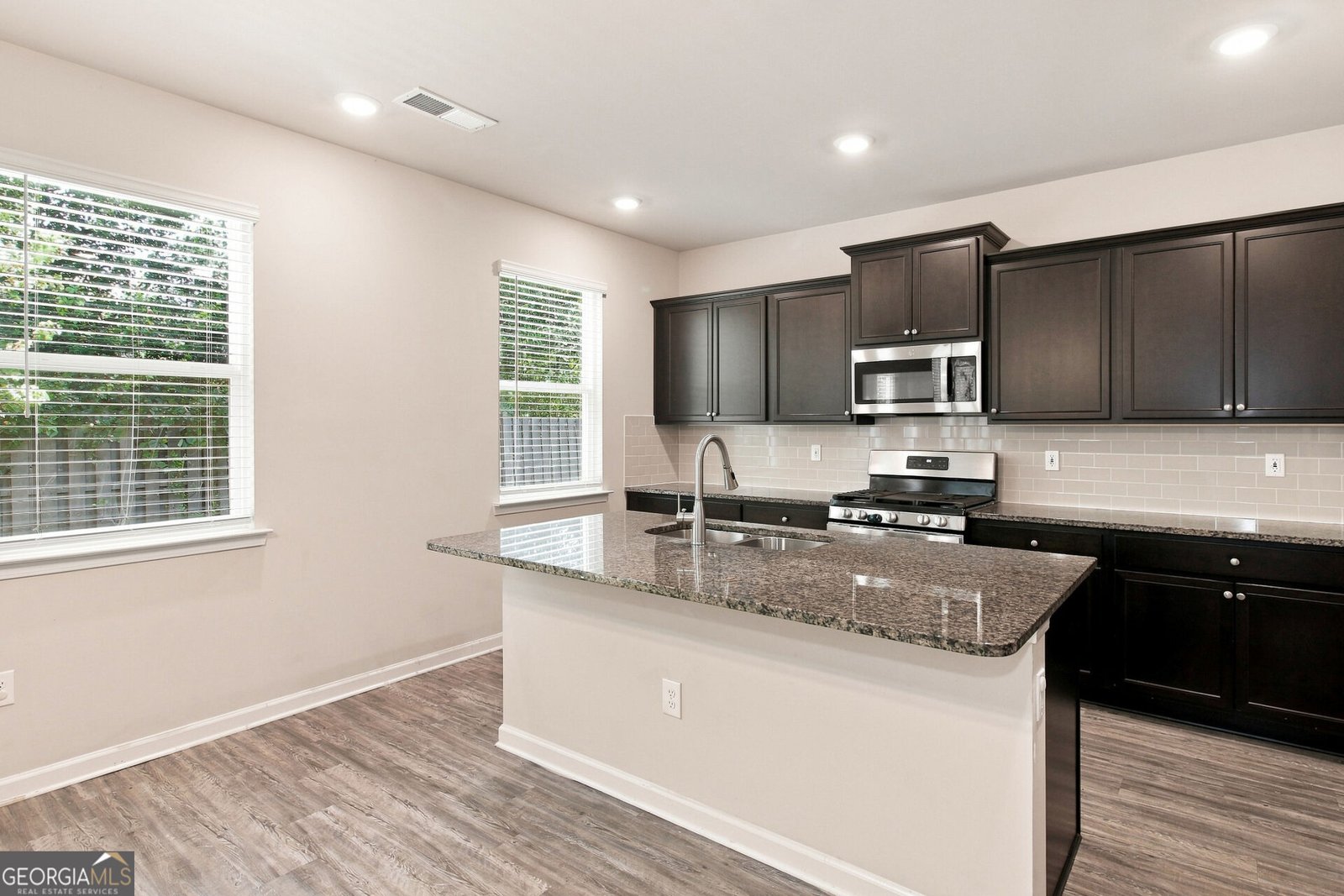 1320 Grove Park Lane Jonesboro - Photo 6