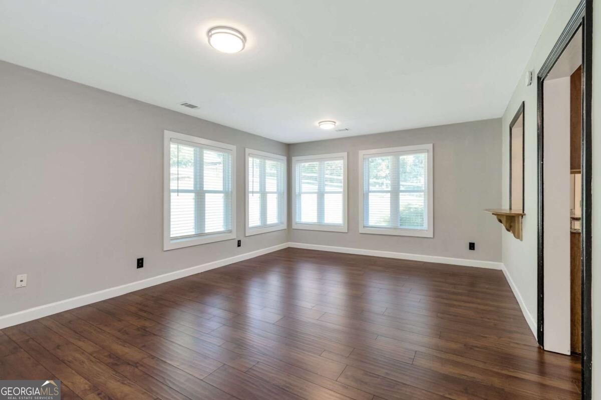 3245 Marine Road Cumming - Photo 11