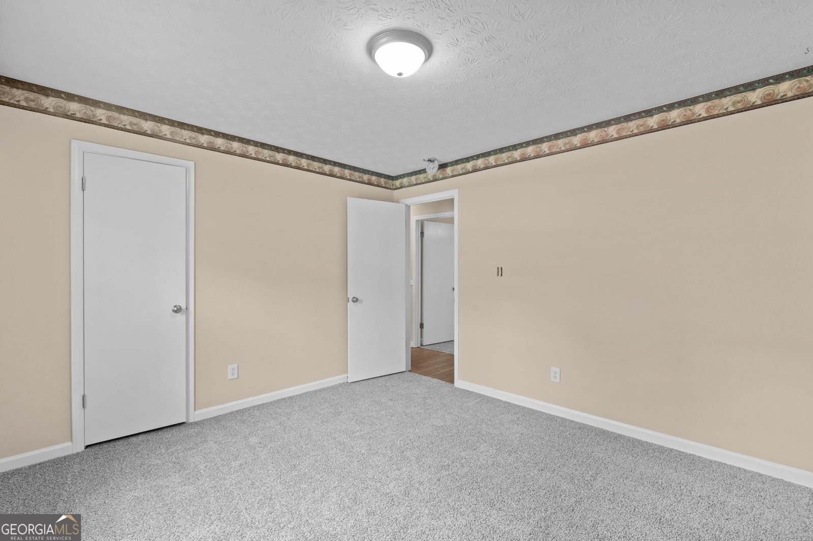 285 Amanda Court Stockbridge - Photo 18