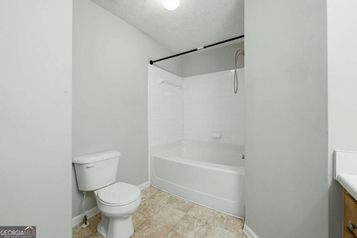 2945 Falling Water Point Atlanta - Photo 18