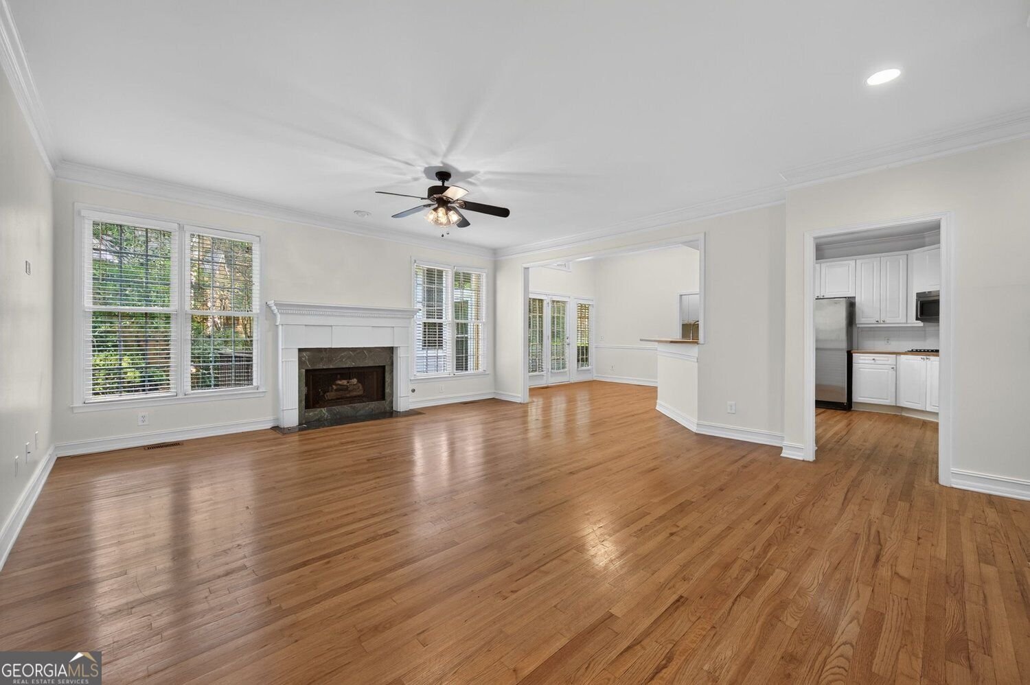 6415 Wenham Court Cumming - Photo 11