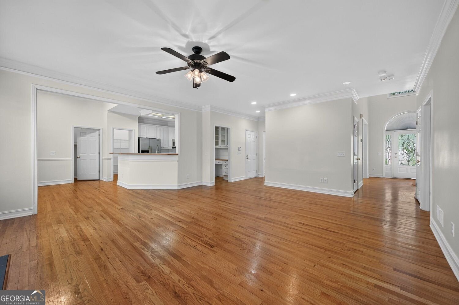 6415 Wenham Court Cumming - Photo 12