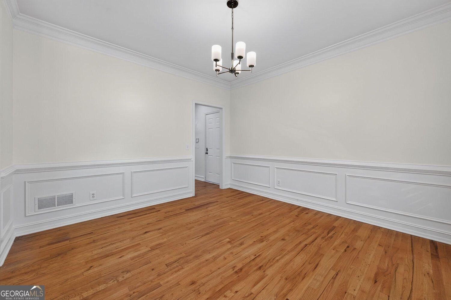 6415 Wenham Court Cumming - Photo 7