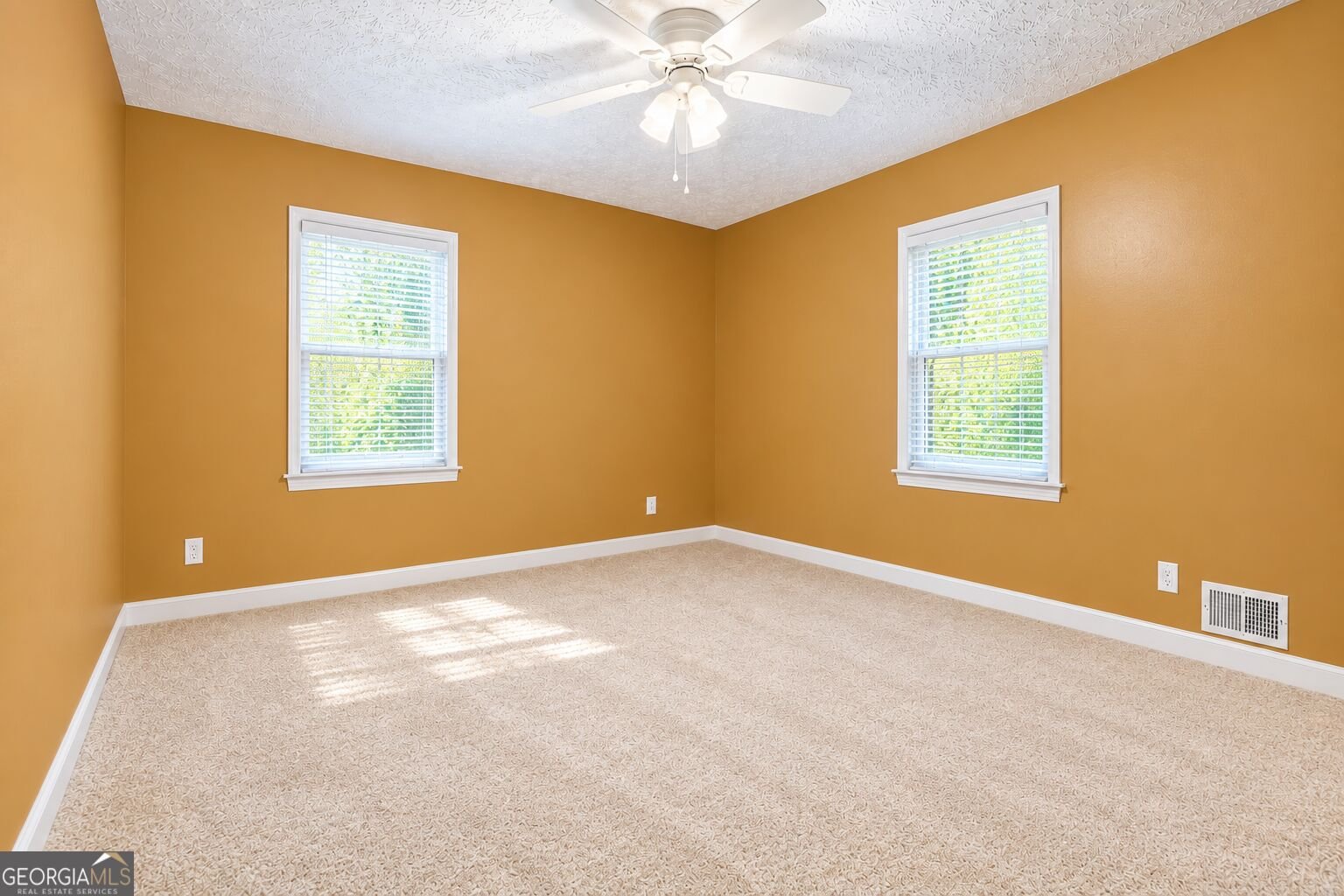 160 Helen Lane Stockbridge - Photo 19