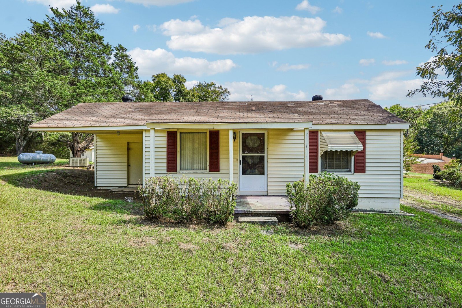 8799 Pleasant Hill Road Lithonia - main photo