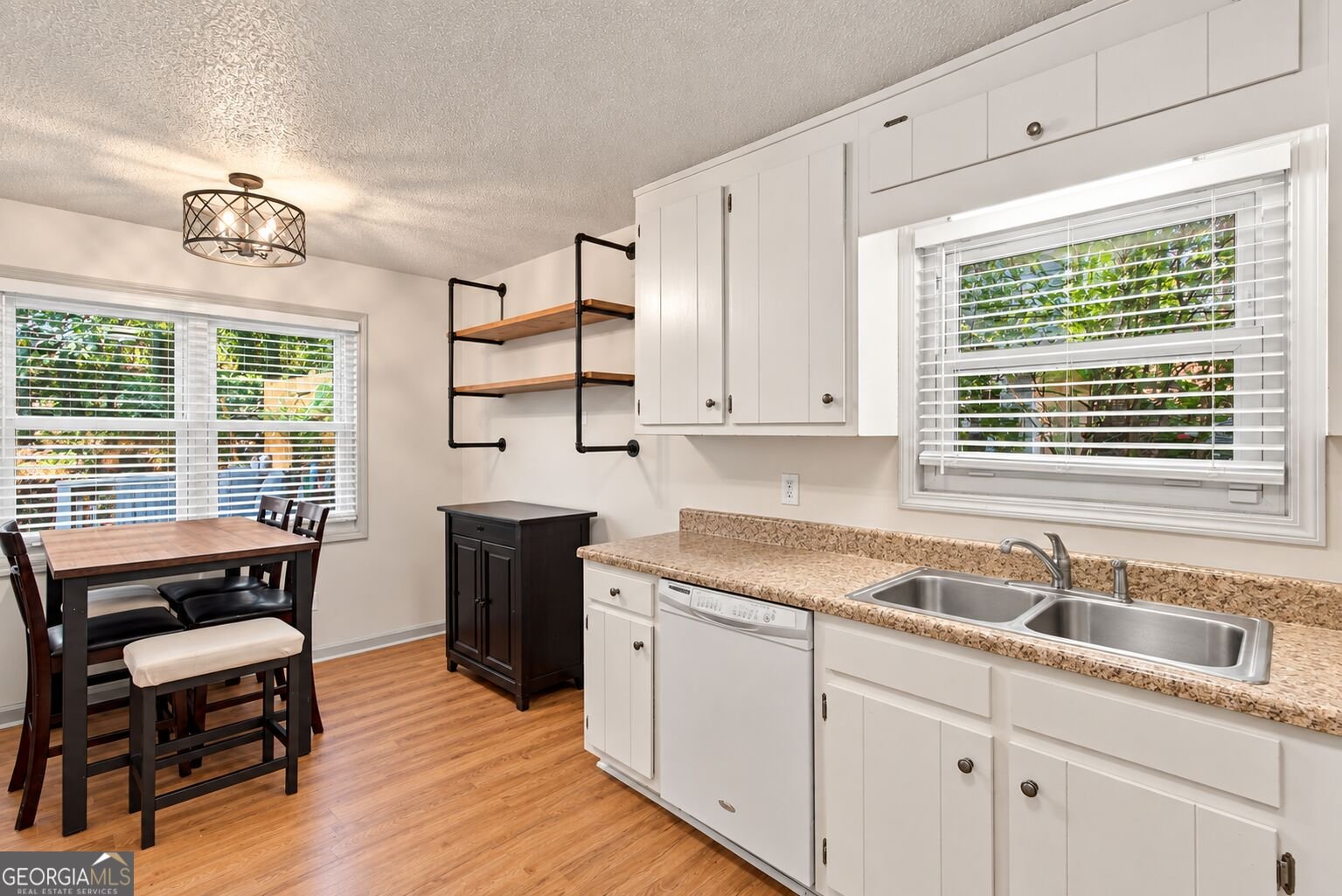 4020 Sumit Wood Drive Kennesaw - Photo 9