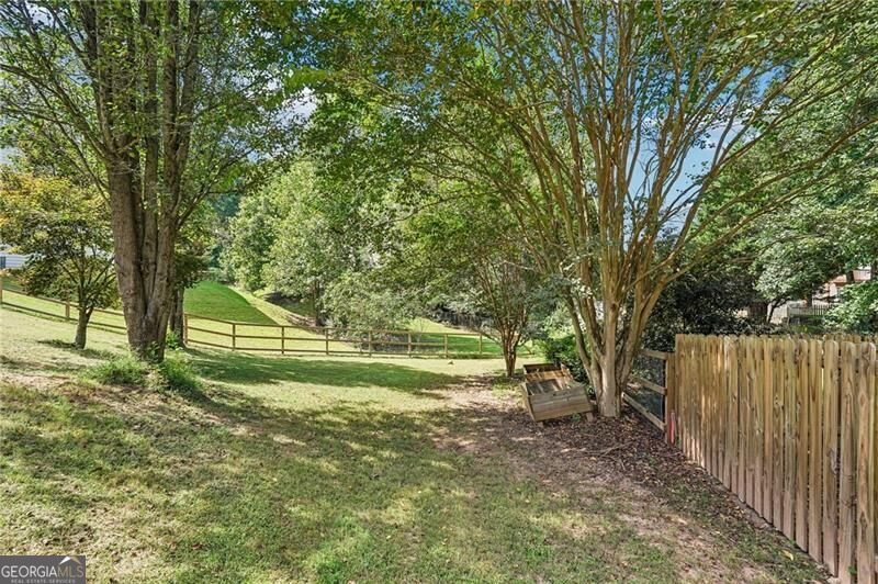 3350 Trail Creek Court Cumming - Photo 17