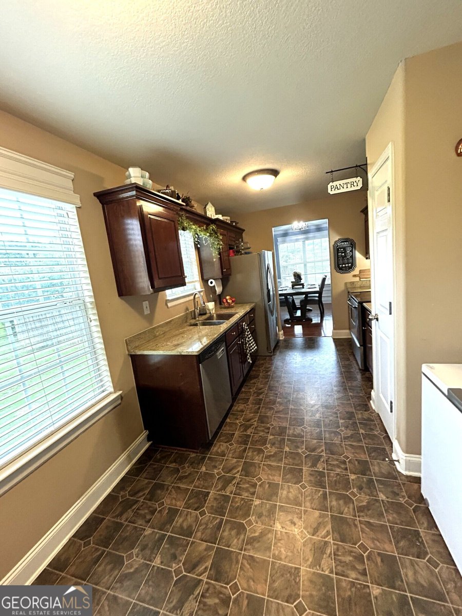 1602 Vaughn Road Griffin - Photo 11