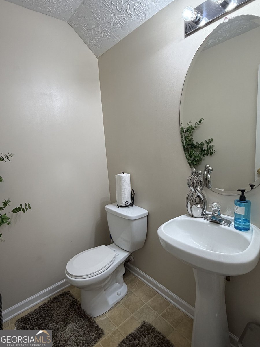667 Lakes Circle Lithonia - Photo 9