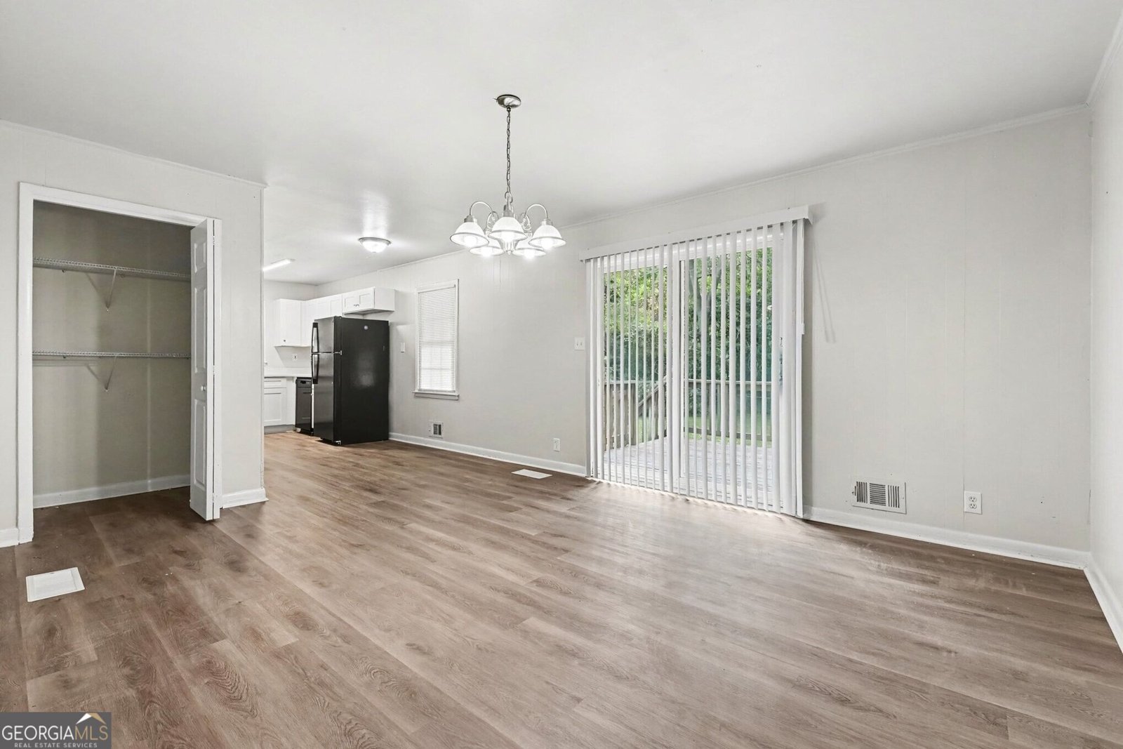 5041 Mountain Street Stone Mountain - Photo 7