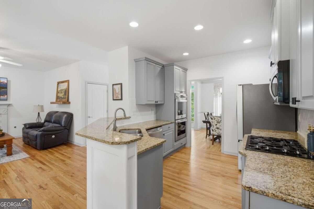 4092 Suwanee Mill Drive Buford - Photo 7
