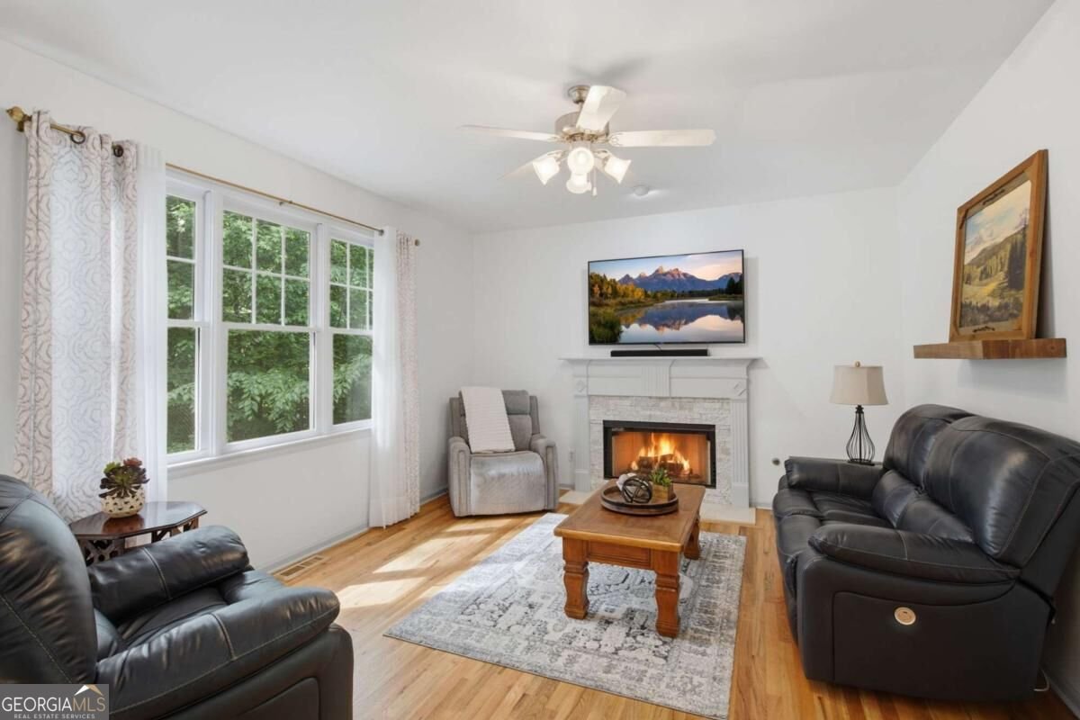 4092 Suwanee Mill Drive Buford - Photo 8