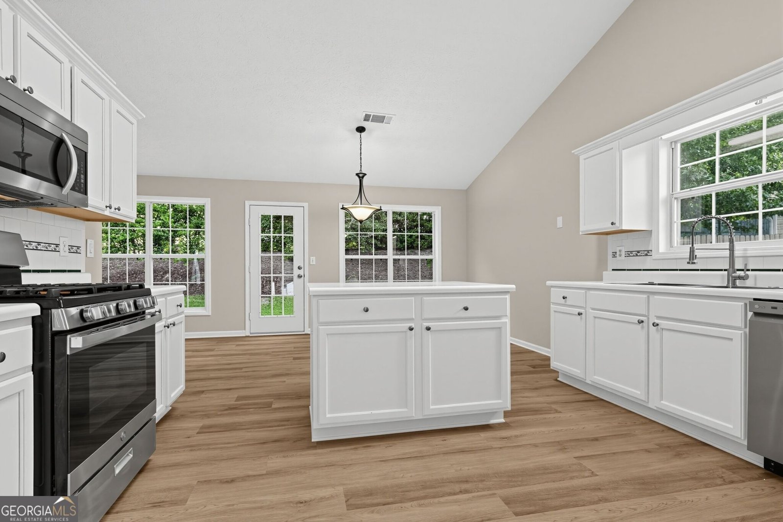 2720 Matlin Way Buford - Photo 10