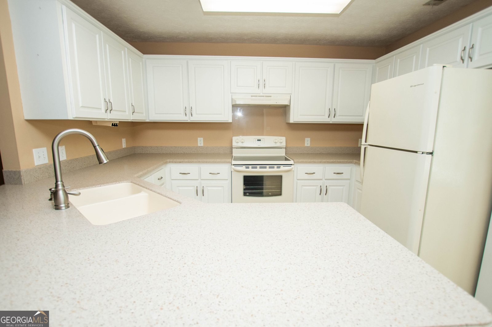487 Spring Street Social Circle - Photo 9