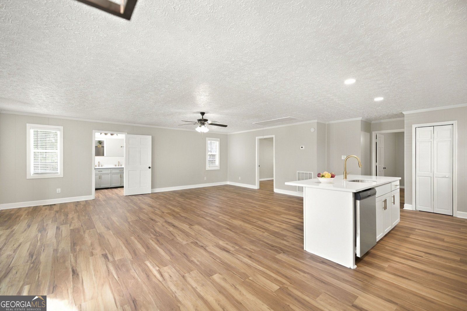 559 Shawnee Circle Byron - Photo 13
