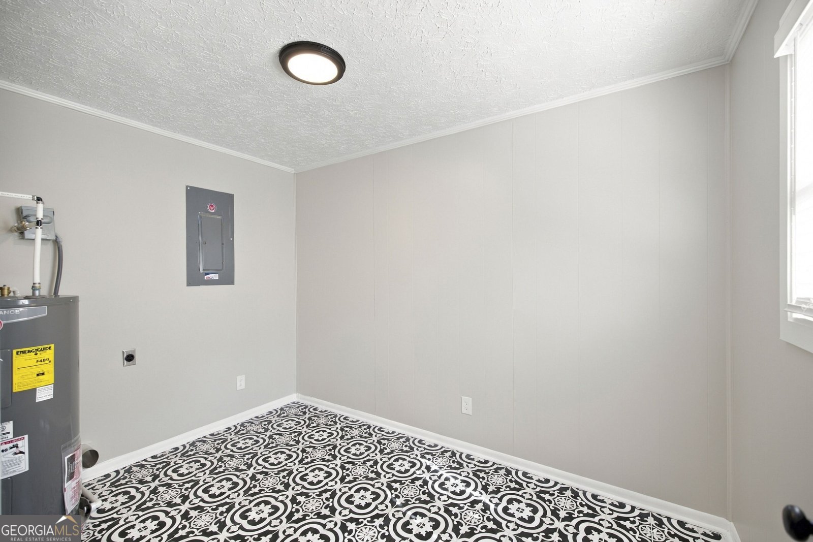 559 Shawnee Circle Byron - Photo 14